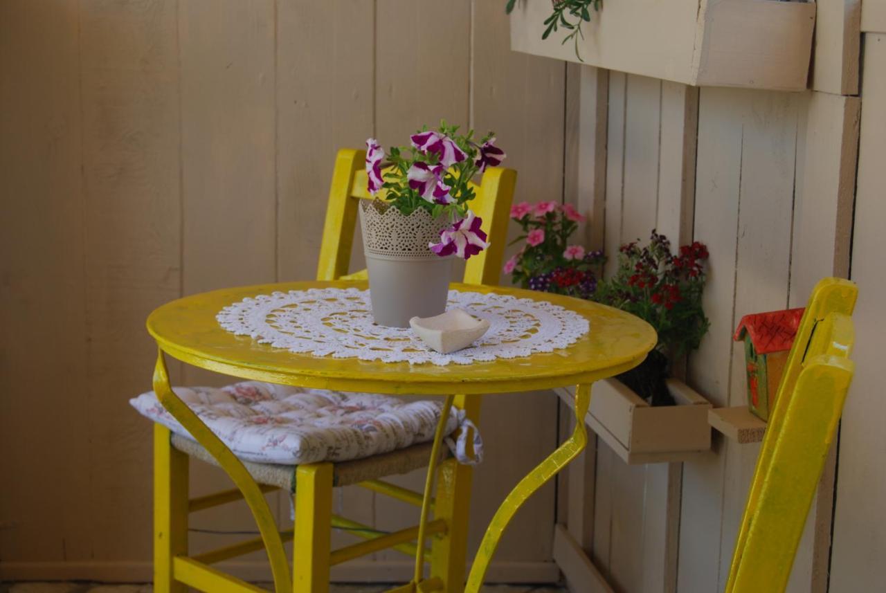 Luxury Traditional Room The Small Bookstore Kastro-Kyllini المظهر الخارجي الصورة