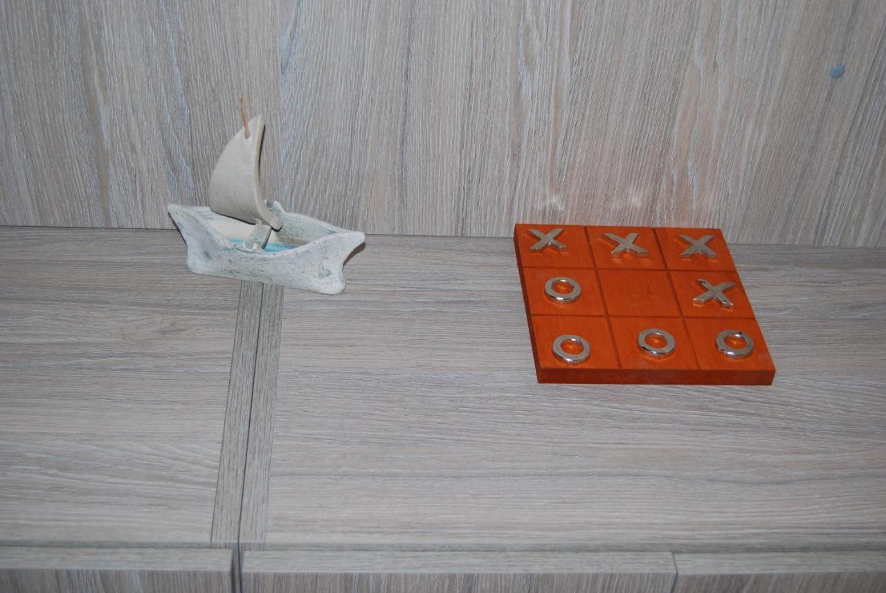 Luxury Traditional Room The Small Bookstore Kastro-Kyllini المظهر الخارجي الصورة